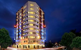 Shiny Ocean Hotel